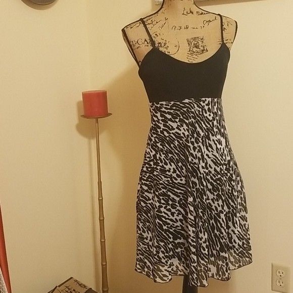 Susan by Night Petite Animal Print dress - Picture 2 of 13